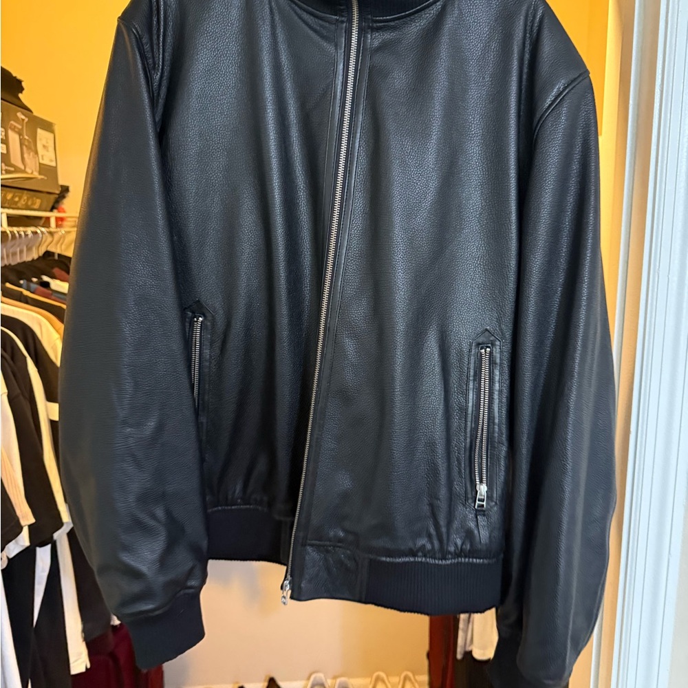 Men's Classic Black Bomber Jacket